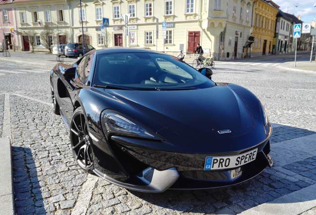 McLaren 570S