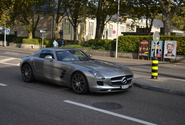 Mercedes-Benz SLS AMG