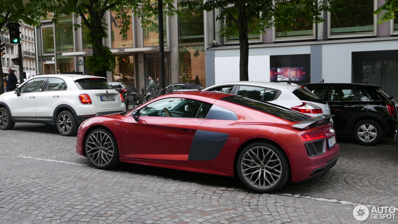 Audi R8 V10 Plus 2015