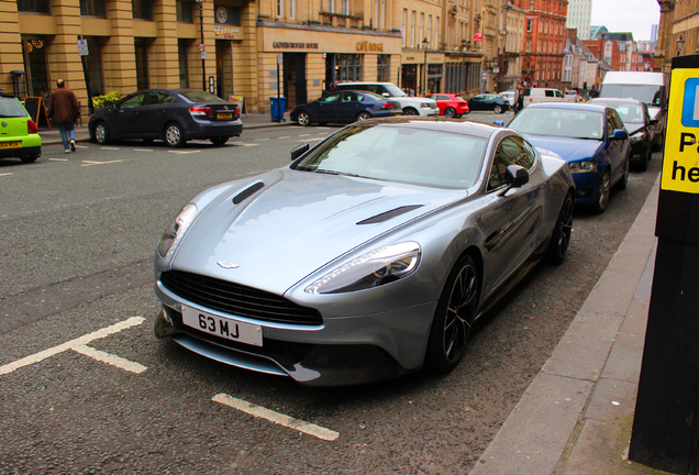 Aston Martin Vanquish 2013