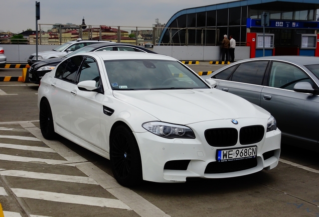 BMW M5 F10 2011