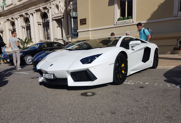 Lamborghini Aventador LP700-4