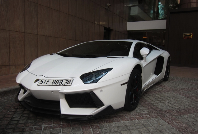 Lamborghini Aventador LP700-4 Vorsteiner V