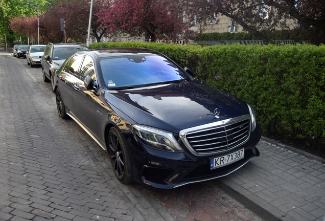 Mercedes-AMG S 63 V222