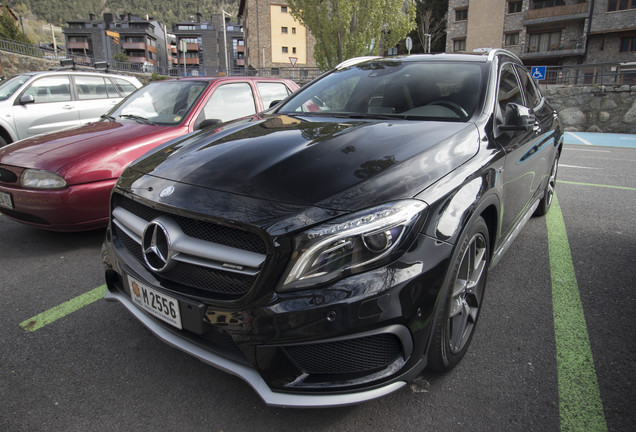 Mercedes-Benz GLA 45 AMG X156