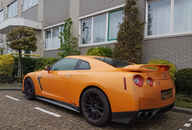 Nissan GT-R