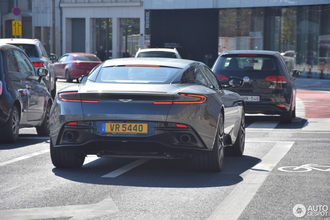 Aston Martin DB11