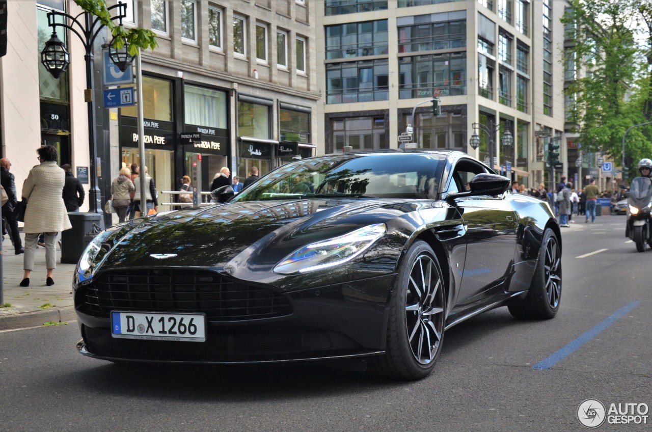 Aston Martin DB11