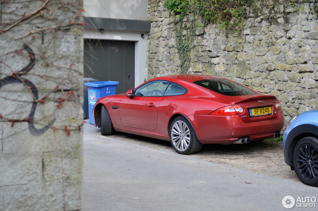 Jaguar XKR 2012