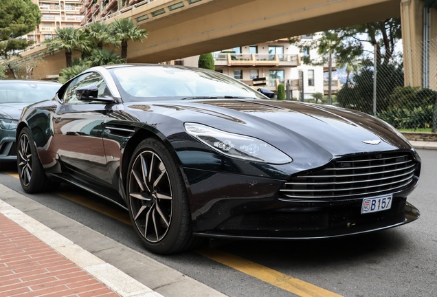 Aston Martin DB11