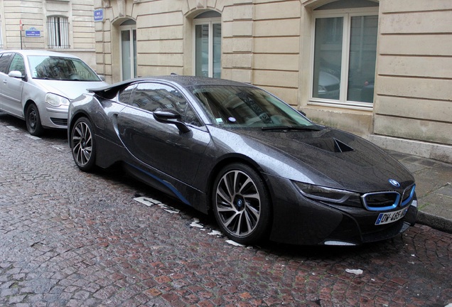 BMW i8