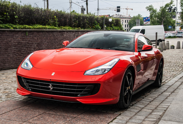 Ferrari GTC4Lusso