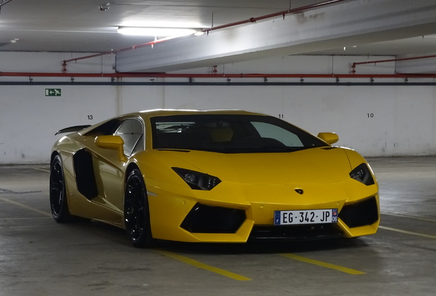 Lamborghini Aventador LP700-4