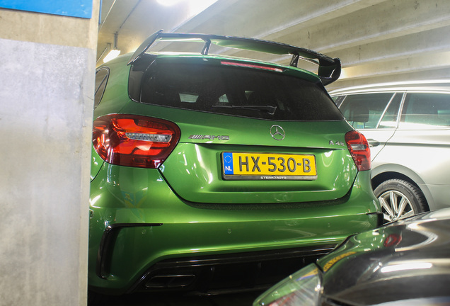 Mercedes-AMG A 45 W176 2015