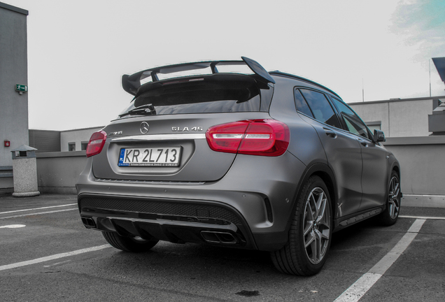 Mercedes-AMG GLA 45 X156