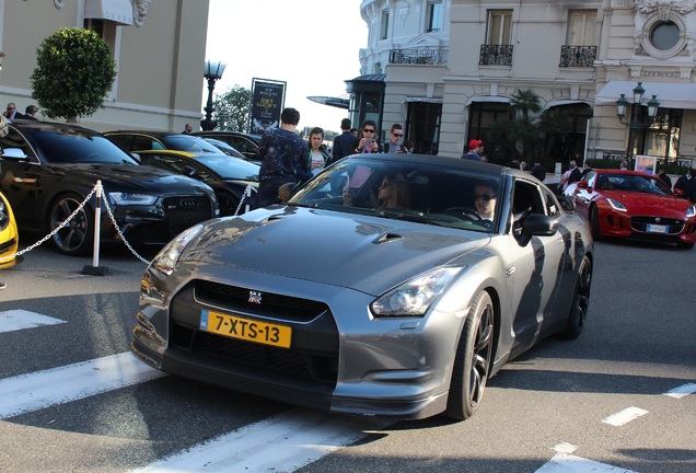 Nissan GT-R