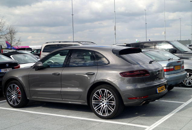 Porsche 95B Macan Turbo