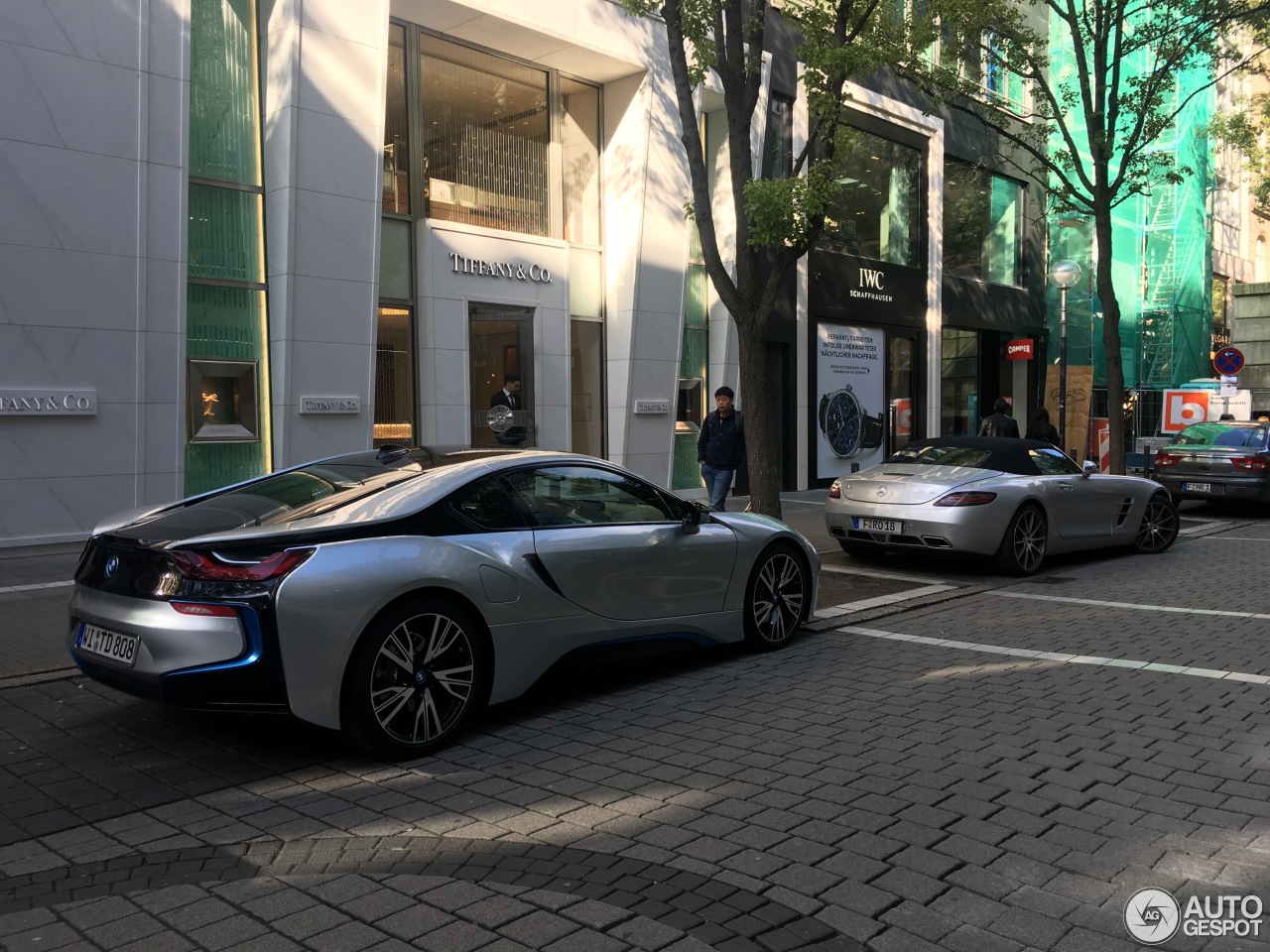 BMW i8