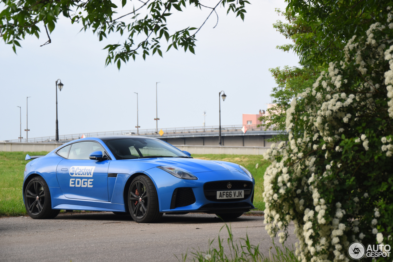 Jaguar F-TYPE SVR Coupé