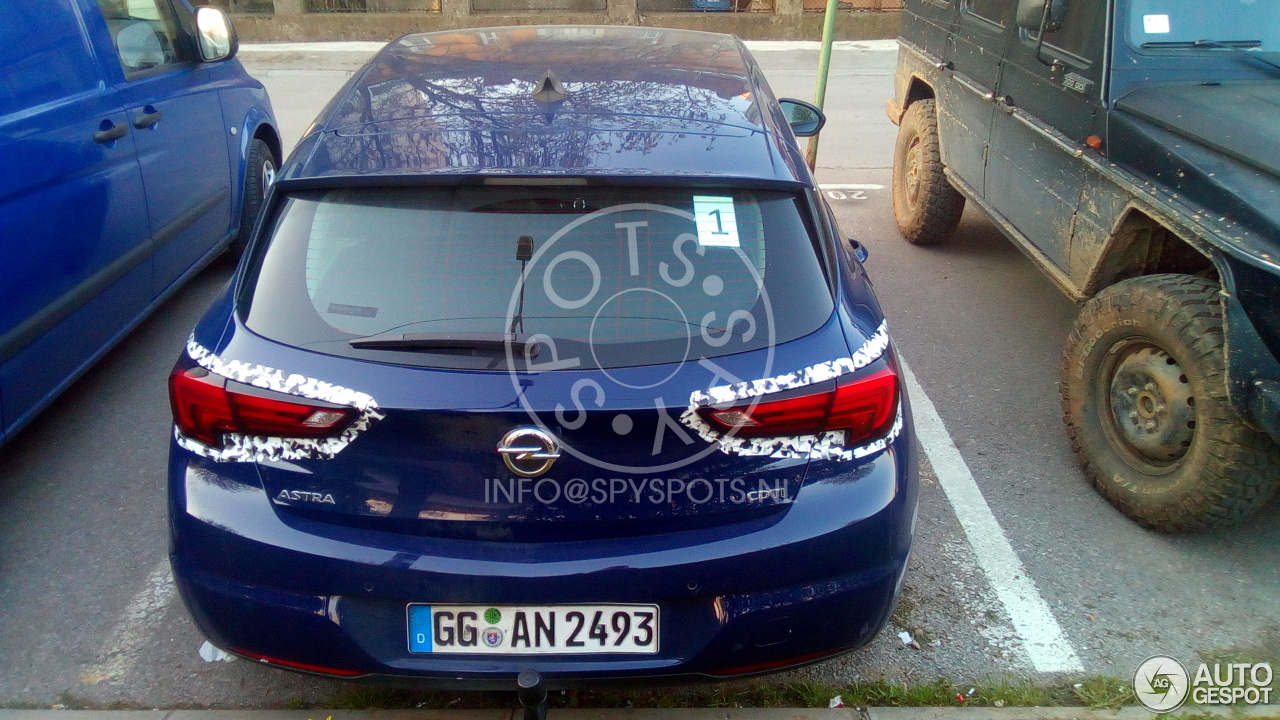 Opel Astra 2016