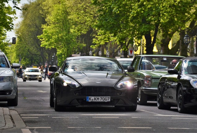 Aston Martin V8 Vantage S