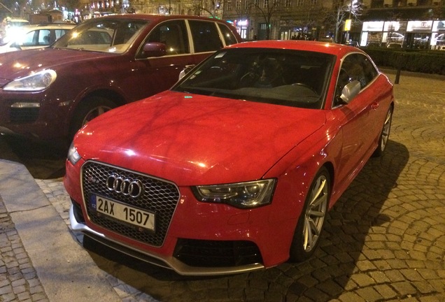 Audi RS5 B8 2012