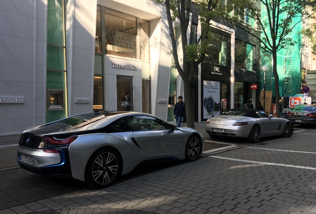 BMW i8