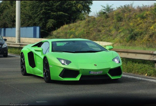 Lamborghini Aventador LP700-4