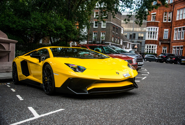 Lamborghini Aventador LP750-4 SuperVeloce