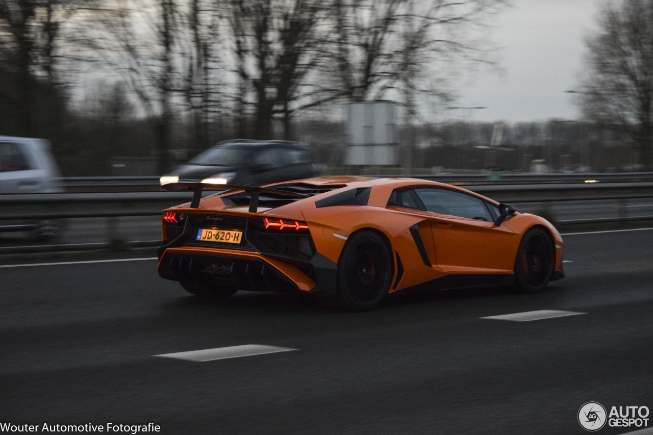 Lamborghini Aventador LP750-4 SuperVeloce