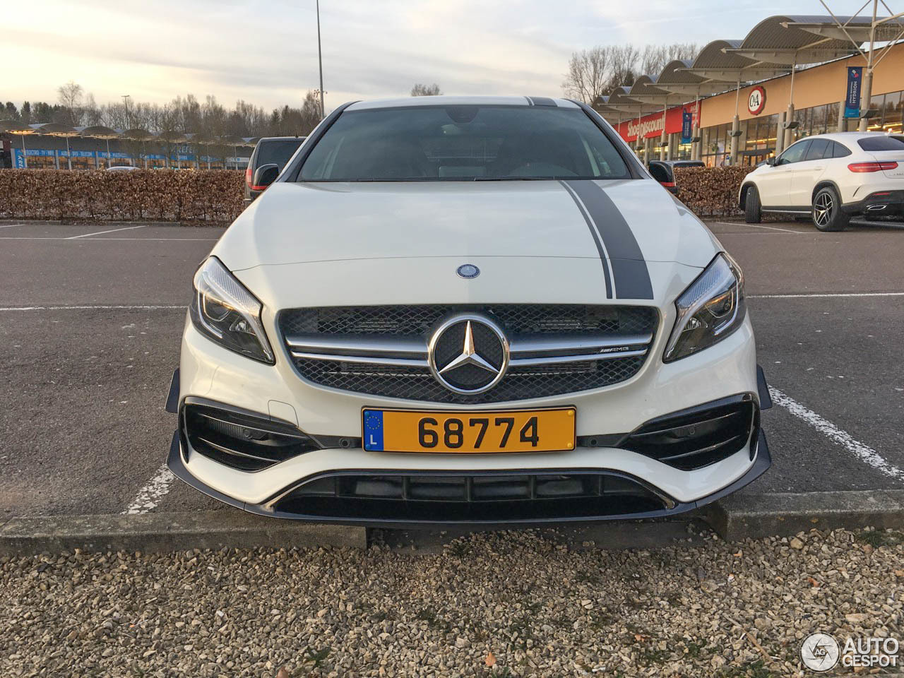 Mercedes-AMG A 45 W176 2015