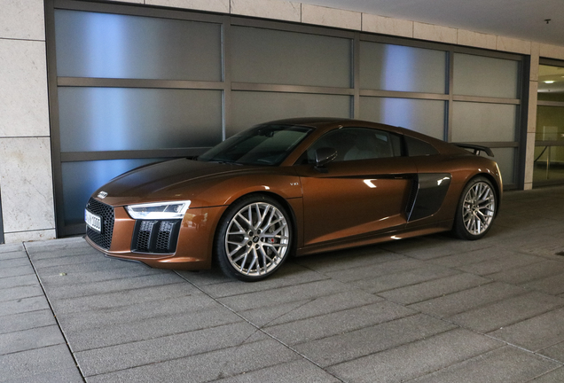 Audi R8 V10 Plus 2015