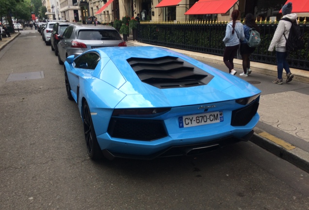 Lamborghini Aventador LP700-4