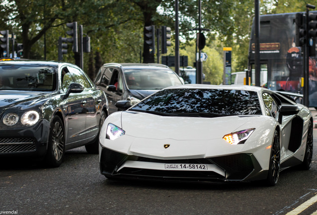 Lamborghini Aventador LP750-4 SuperVeloce