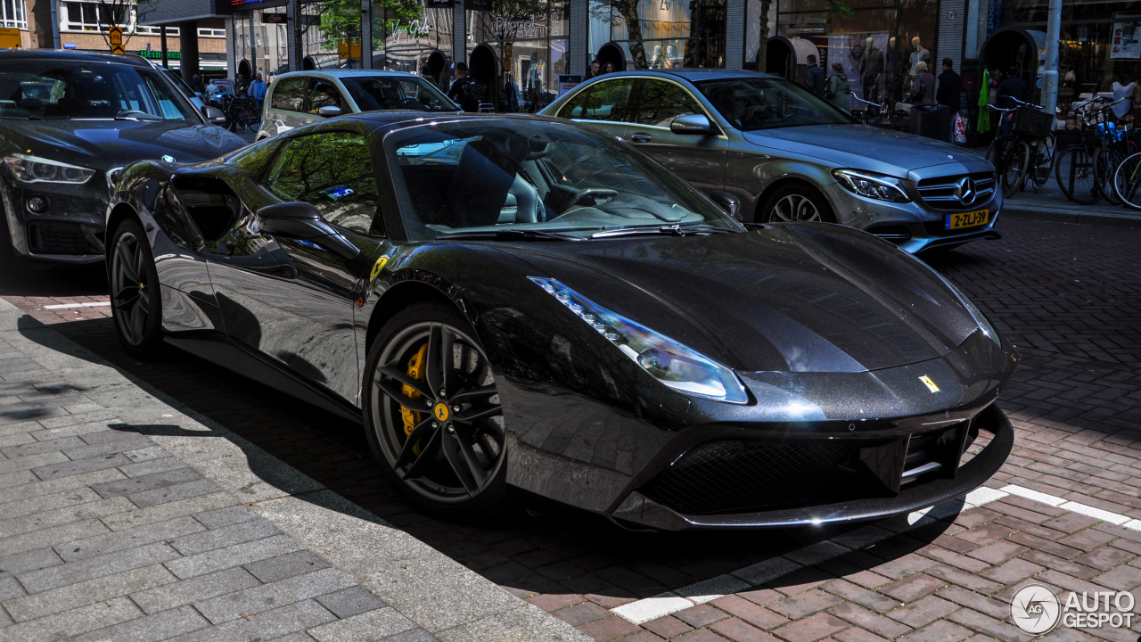 Ferrari 488 Spider