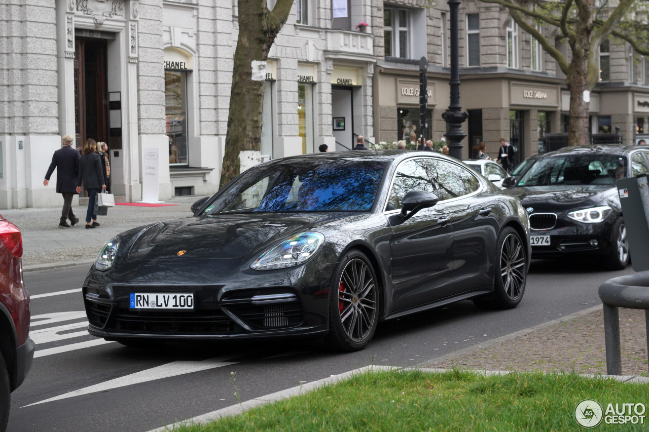 Porsche 971 Panamera Turbo