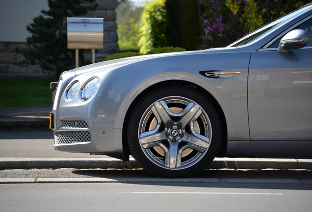 Bentley Flying Spur W12