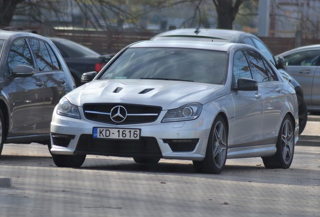 Mercedes-Benz C 63 AMG Edition 507