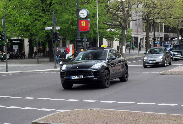 Porsche 95B Macan Turbo