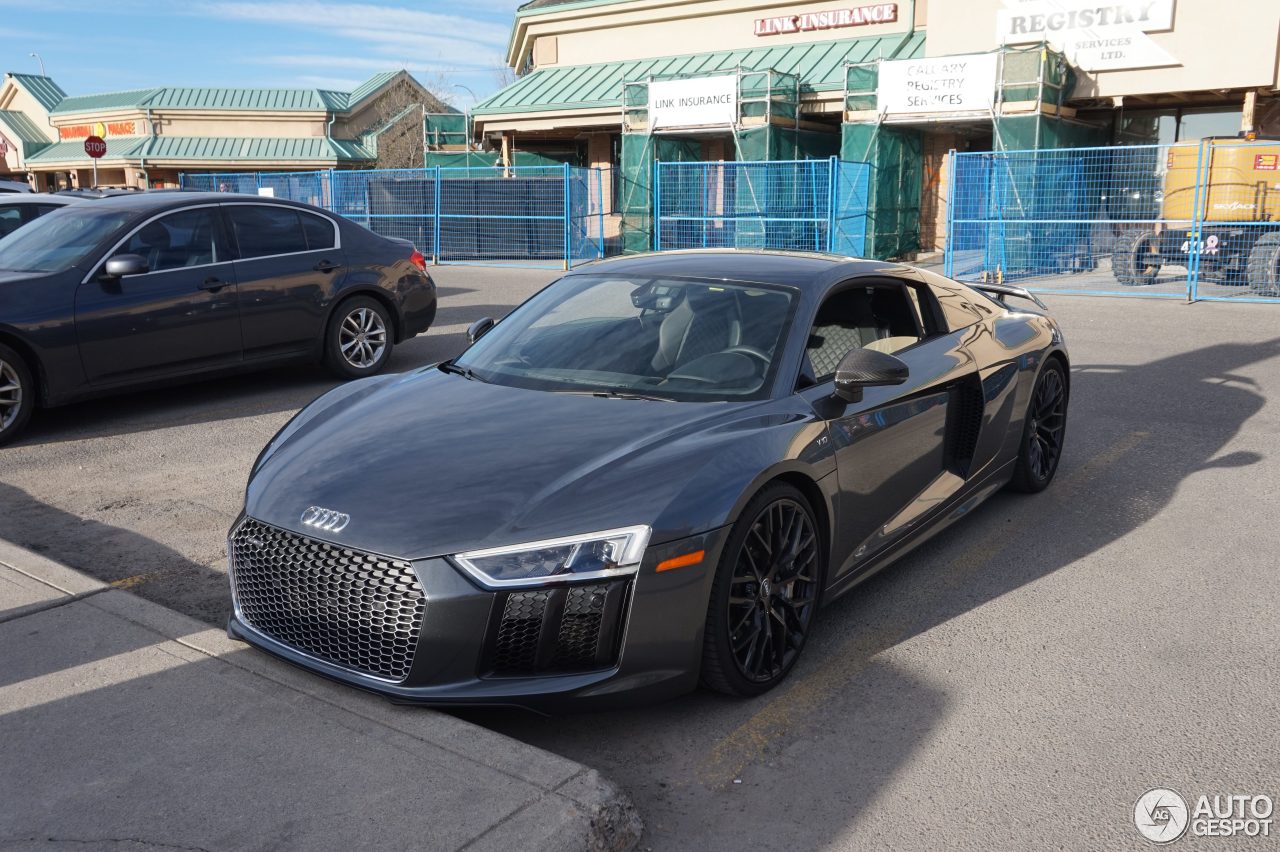 Audi R8 V10 Plus 2015