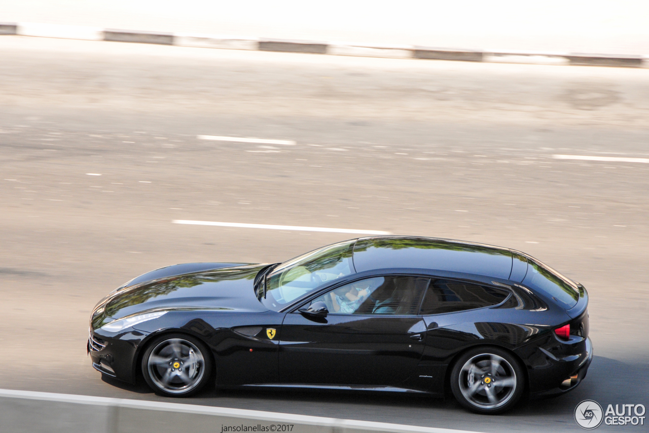 Ferrari FF