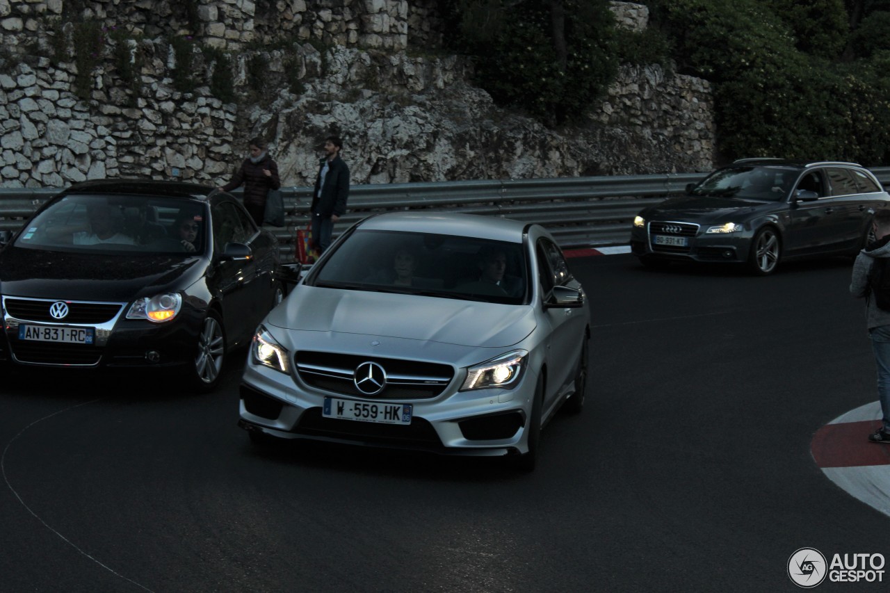 Mercedes-Benz CLA 45 AMG Shooting Brake