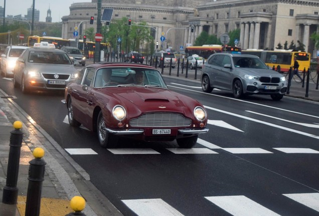 Aston Martin DB6 Vantage MKI