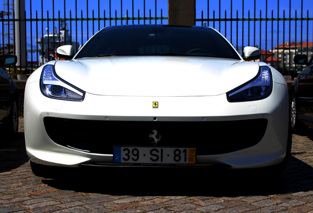 Ferrari GTC4Lusso