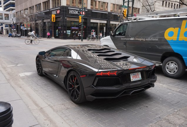 Lamborghini Aventador LP700-4