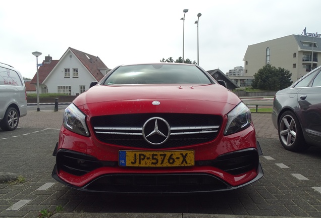 Mercedes-AMG A 45 W176 2015