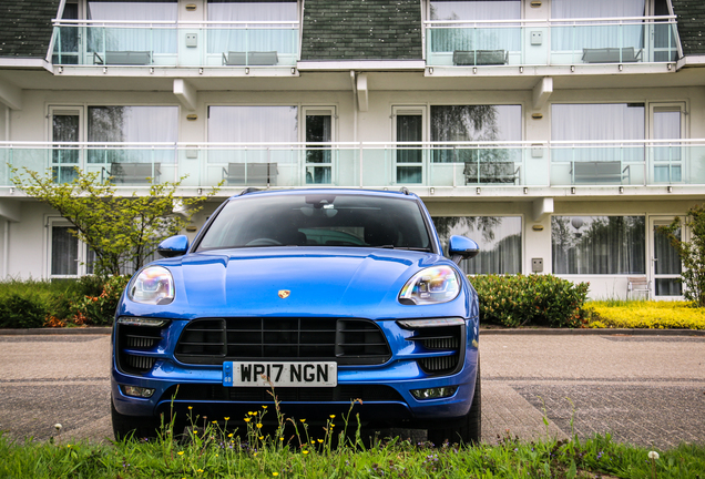 Porsche 95B Macan GTS