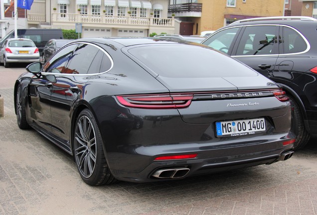 Porsche 971 Panamera Turbo