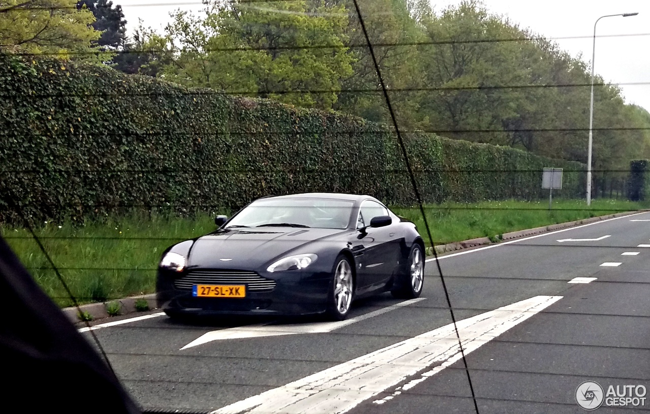 Aston Martin V8 Vantage