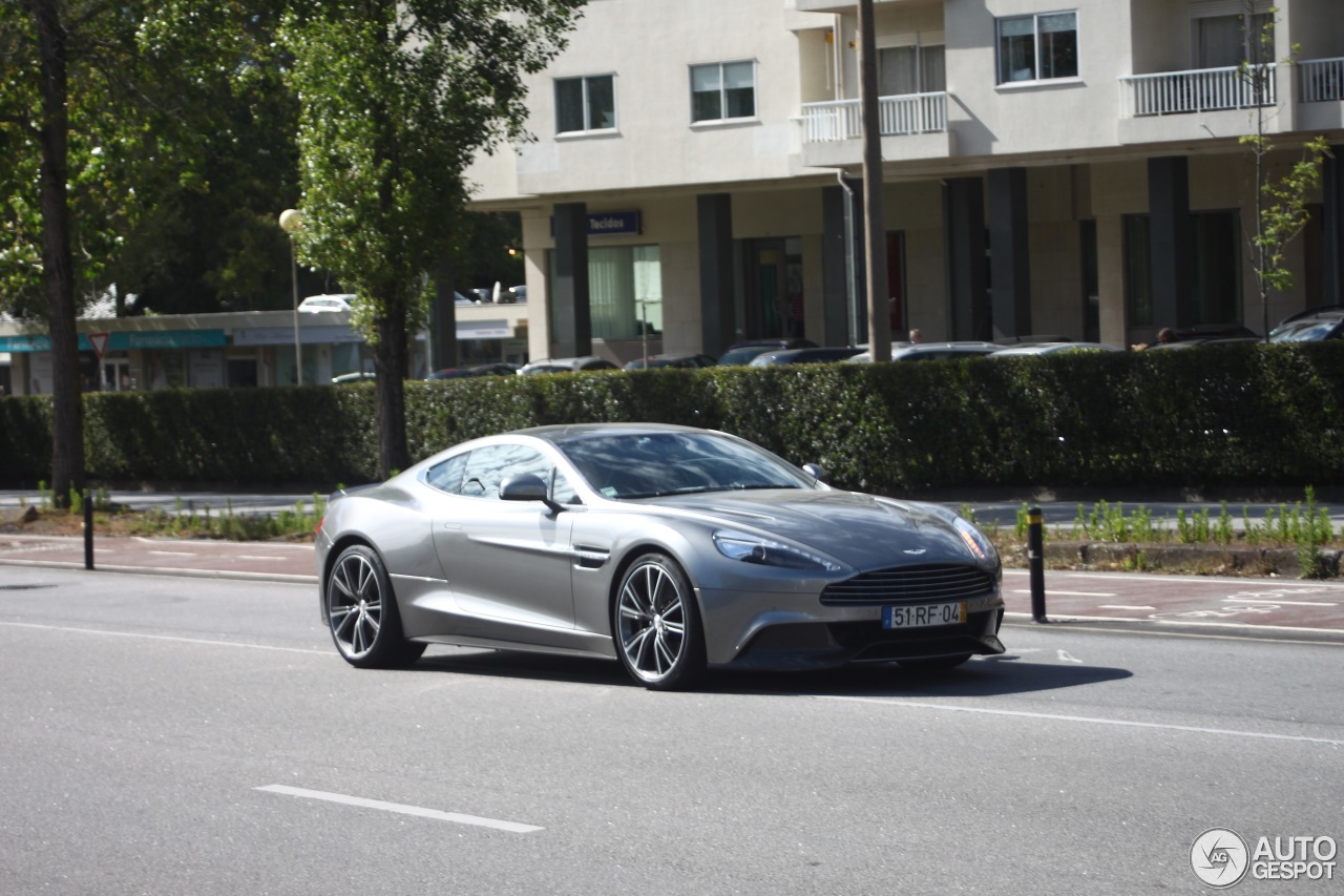 Aston Martin Vanquish 2013